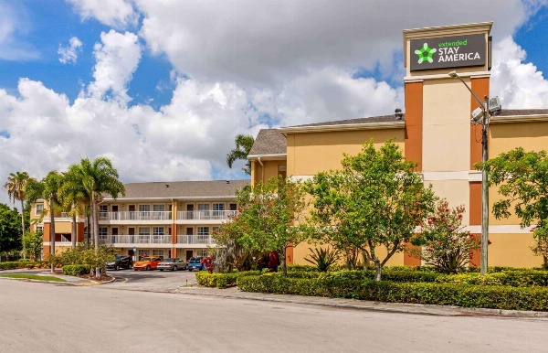 Extended Stay America Suites - Fort Lauderdale - Cypress Creek - Andrews Ave. image 1